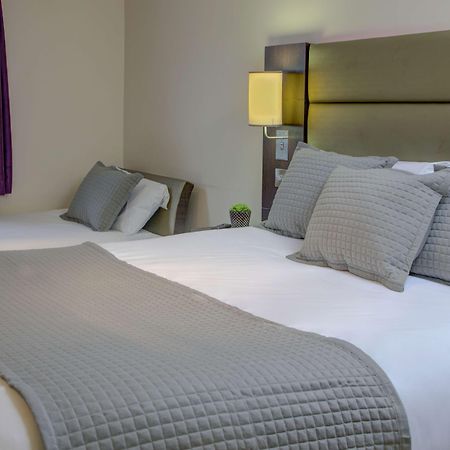 Fortune Huddersfield; Sure Hotel Collection By Best Western 외부 사진