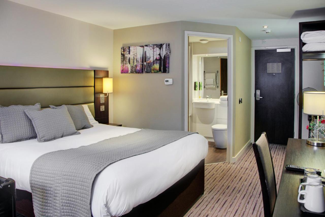 Fortune Huddersfield; Sure Hotel Collection By Best Western 외부 사진