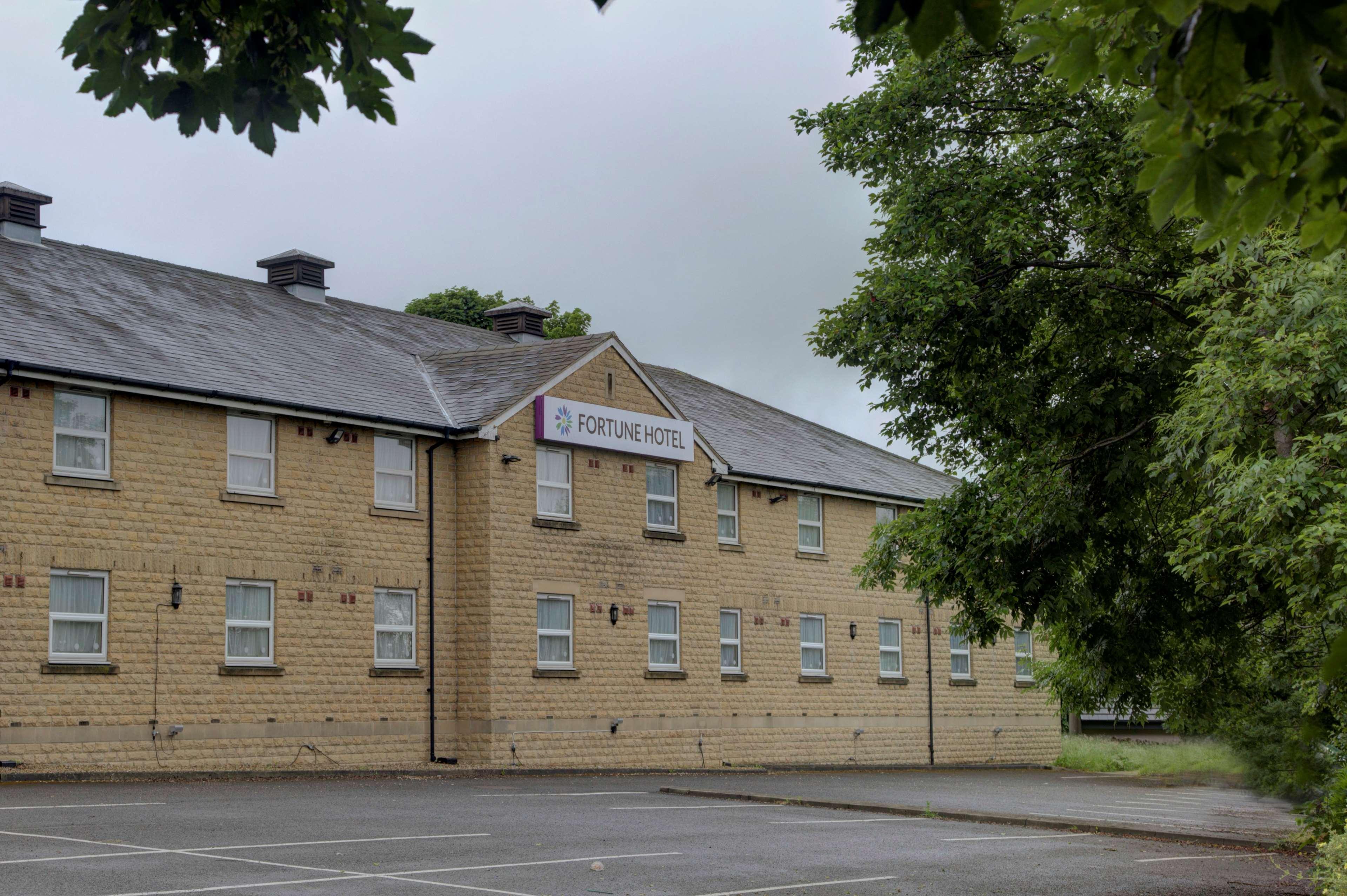 Fortune Huddersfield; Sure Hotel Collection By Best Western 외부 사진