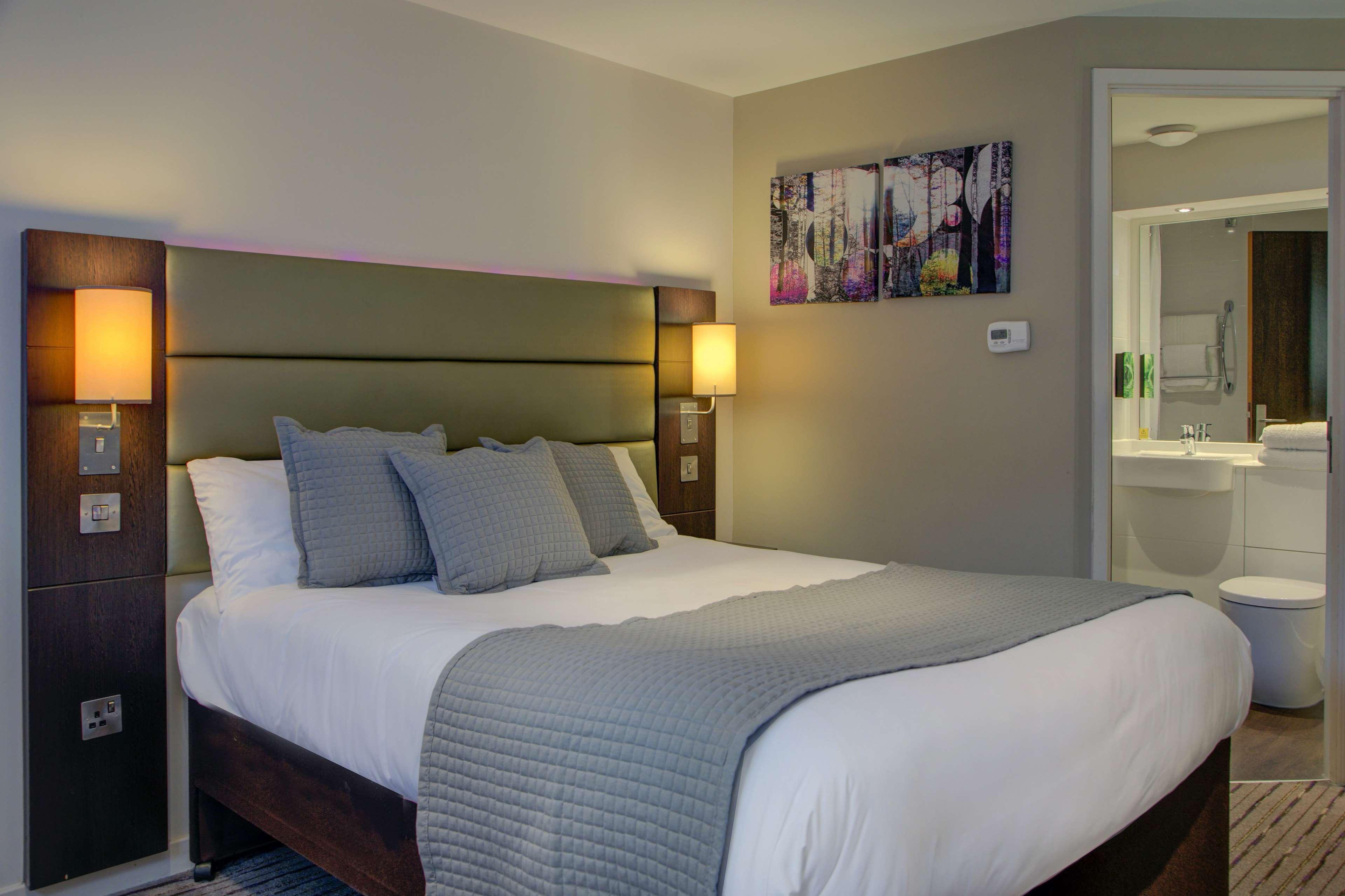 Fortune Huddersfield; Sure Hotel Collection By Best Western 외부 사진